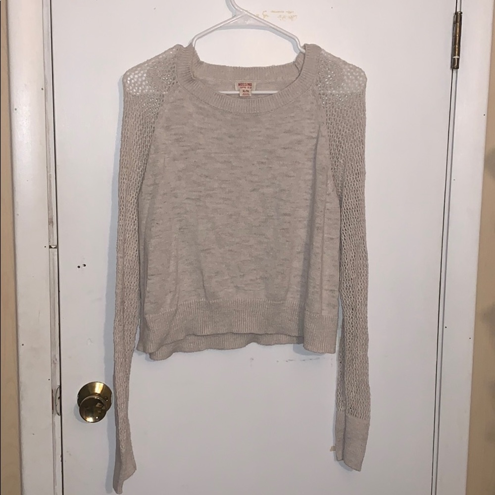 Crop top sweater.